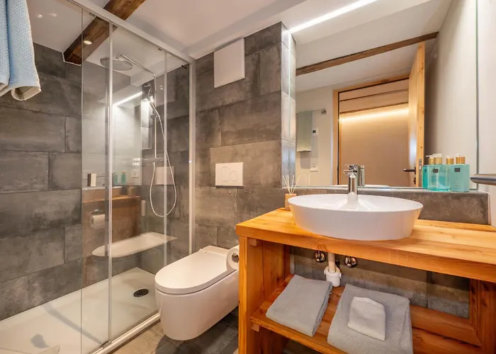 The Maisonette, The Luxury Edition In The Center By Inspiring Places *